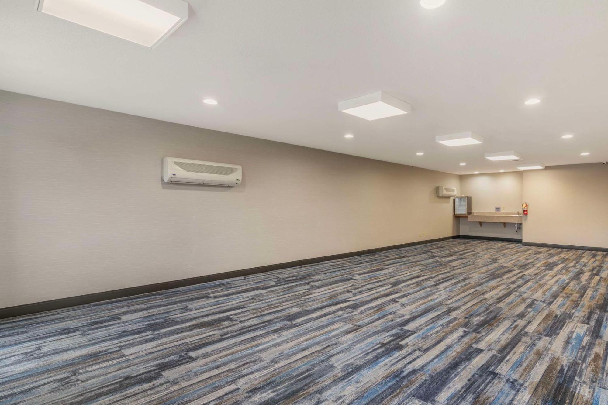 Best Western Liverpool-Syracuse Inn & Suites Eksteriør billede