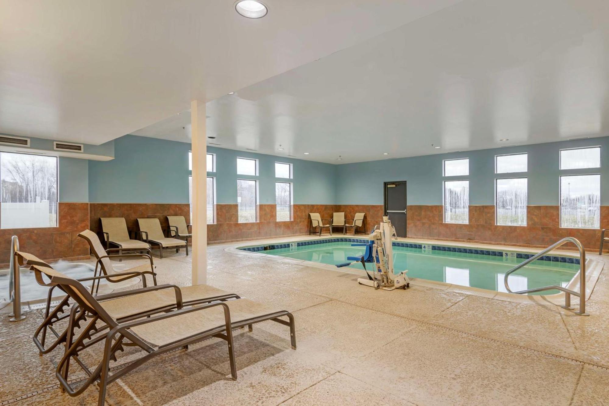 Best Western Liverpool-Syracuse Inn & Suites Eksteriør billede