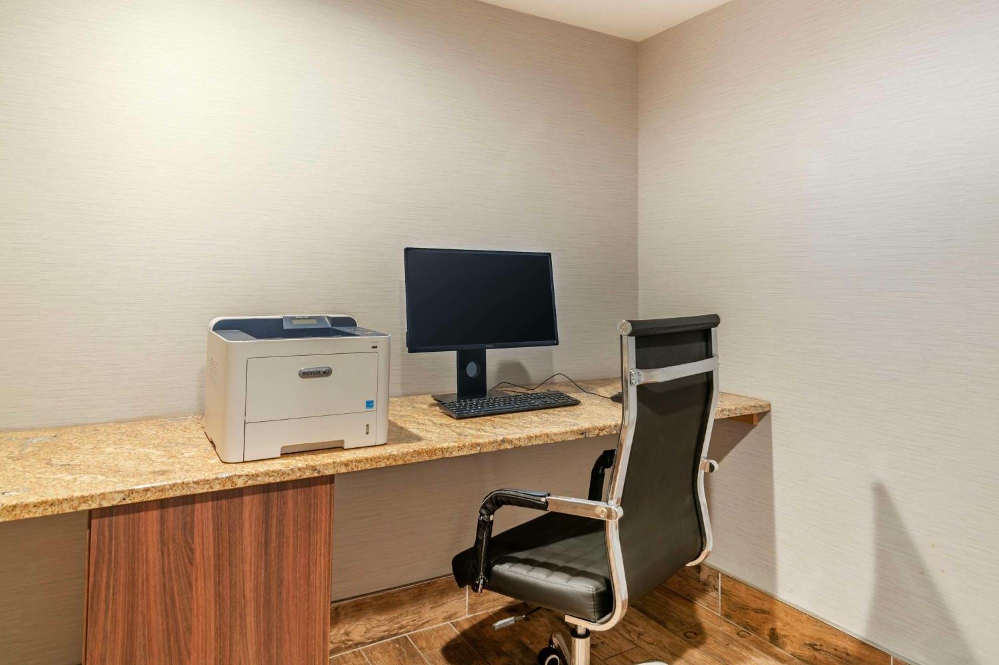 Best Western Liverpool-Syracuse Inn & Suites Eksteriør billede