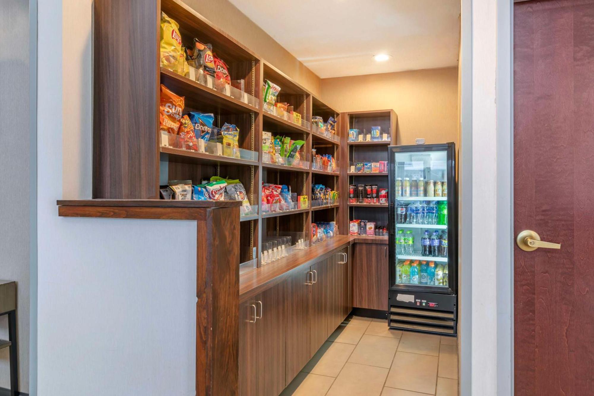 Best Western Liverpool-Syracuse Inn & Suites Eksteriør billede
